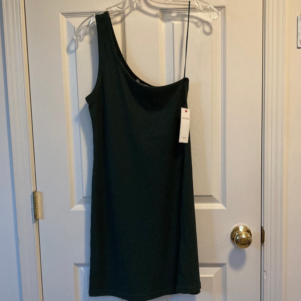 🔴🔴 Aura One Shoulder Dress (size L) NWT